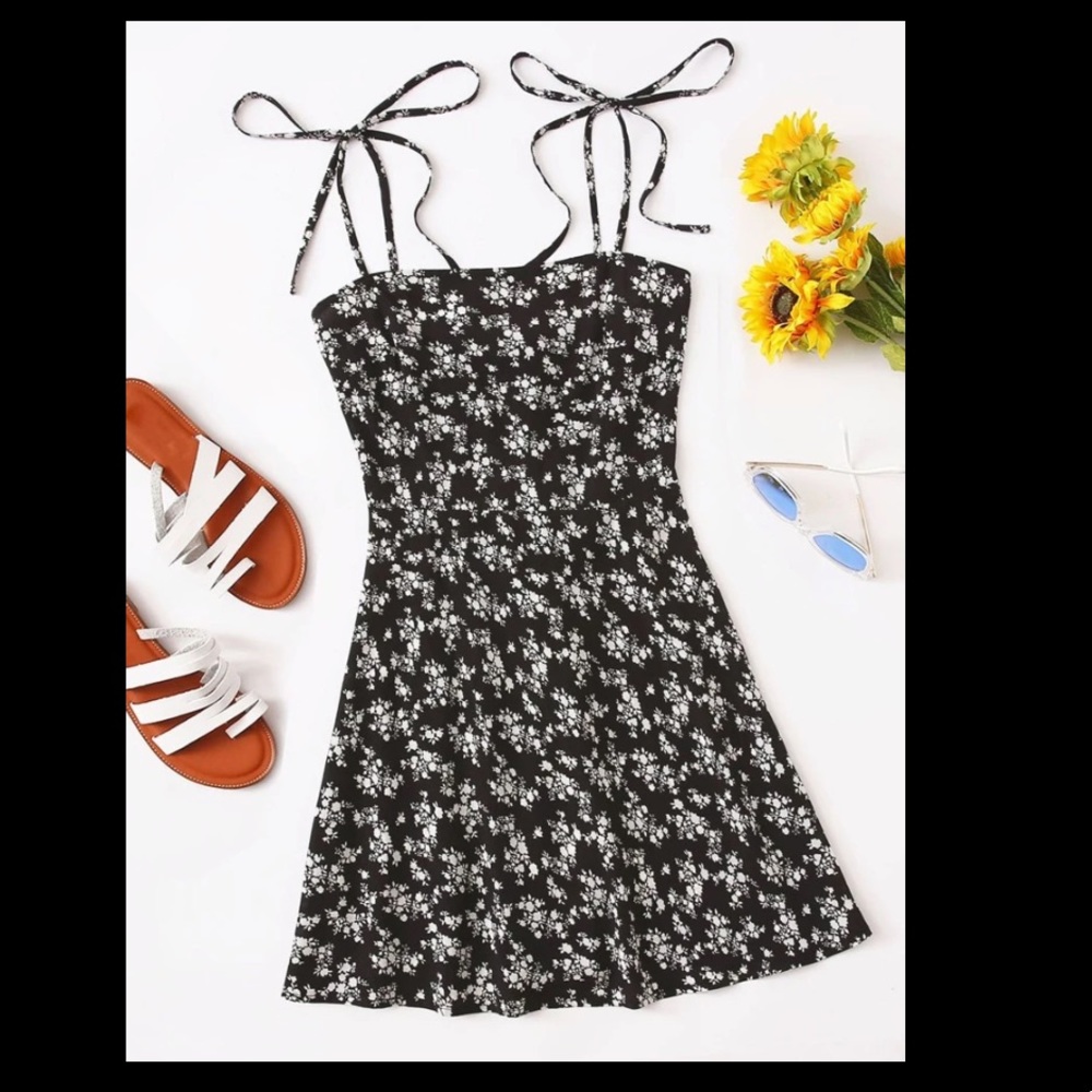 NWOT - Knot Shoulder Shirred Back Ditsy Floral Slip Dress - Shein
